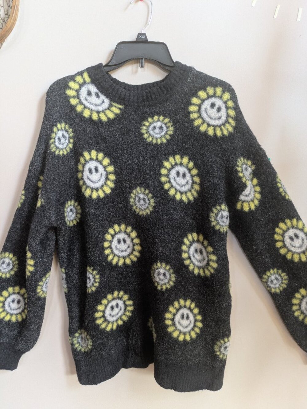 forever 21 gray yellow smiley faces sweater no size tag, see description #512